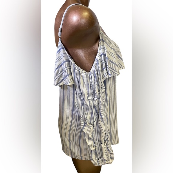 Anthropologie DREW Cold Shoulder Top - Picture 5 of 9